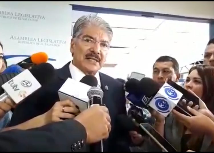 Norman Quijano: «Destruyendo al diputado más votado se les allana el camino para el 2021»