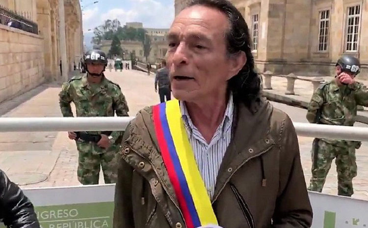 Un hombre se autoproclama «presidente» de Colombia