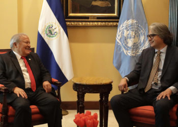 Presidente Sánchez Cerén se reúne con el coordinador del PNUD