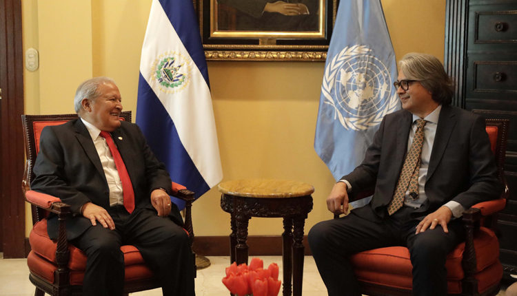 Presidente Sánchez Cerén se reúne con el coordinador del PNUD