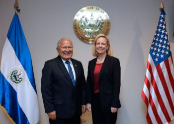 Presidente Sánchez Cerén se reúne con Secretaria de Seguridad Nacional de Estados Unidos