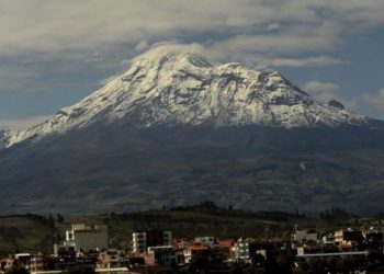 Un sismo de 7.5 grados sacudió a Ecuador y tuvo una fuerte réplica cerca de Guayaquil