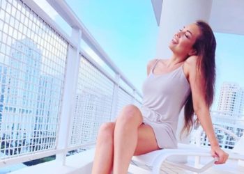 Thalía enseña más de lo debido con este diminuto traje de baño