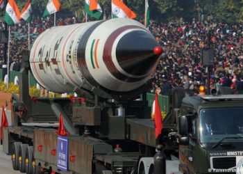 India y Pakistán amenazan con atacarse mutuamente con misiles