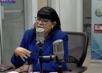 Ministra de trabajo asegura que no ayudó a contratar a sus hijas y desenmascarará a los trolles