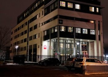 Cuatro personas heridas en un ataque con cuchillo en una escuela de Noruega