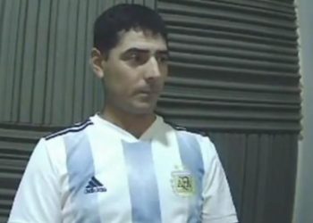 Desempleado encuentra medio millón de dólares, lo regresa a su dueño y este promete contratarlo