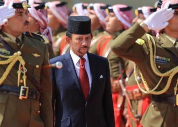 Homosexuales sorprendidos teniendo sexo serán apedreados hasta morir, según nueva ley en Brunei