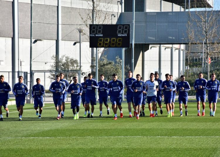 Messi regresa a la selección tras siete meses de ausencia