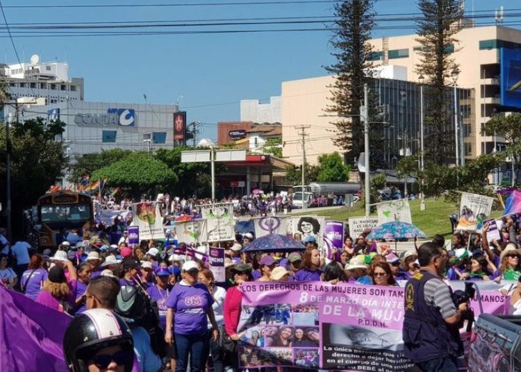 ONU exige a El Salvador profundizar las acciones para prevenir la violencia contra la mujer y lograr igualdad de género