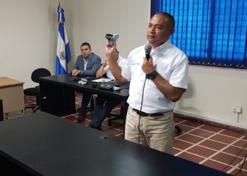 Ministro de Seguridad pide a jueces hacer uso de brazaletes electrónicos