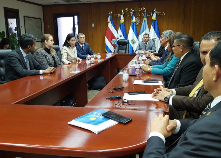 Norman Quijano: FMI recomienda cautela en el gasto público