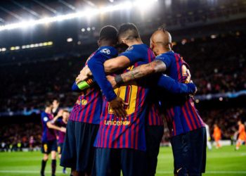 El Barcelona golea al Lyon en casa y clasifica a cuartos de la Champions