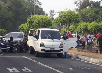 Delincuentes asesinan a un hombre frente a portón de Agronomía de la UES