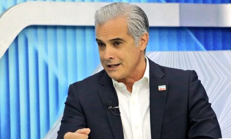 Mauricio Interiano considera a Nayib Bukele como un hombre de «dos caras”