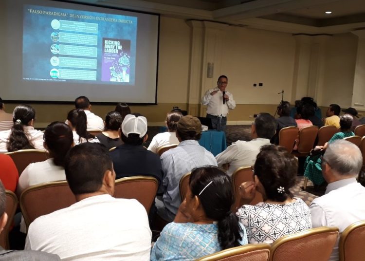 Organizaciones sociales piden a Bukele vetar leyes que pongan en riesgo bienes naturales