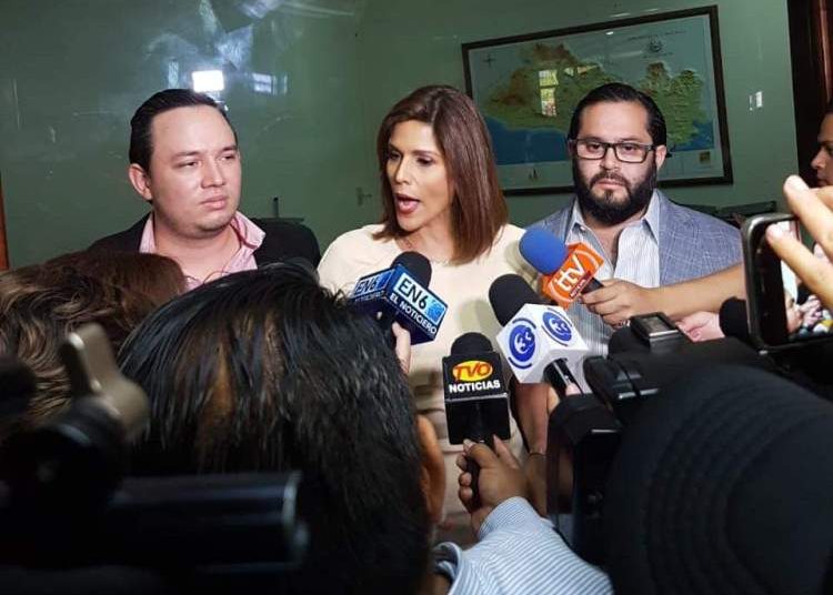 Fracción de ARENA bloquea a diputados que apoyaron propuesta de Bukele