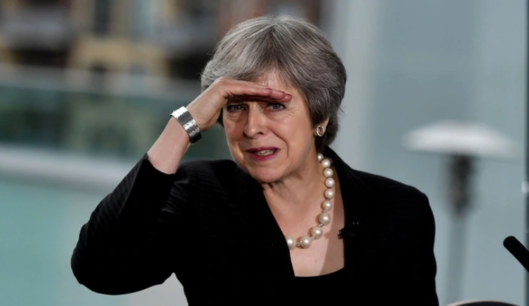 Aseguran que 11 ministros conspiran para lograr la dimisión de Theresa May