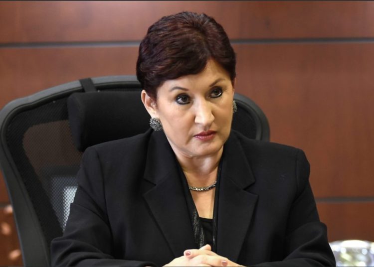 Giran orden de captura contra exfiscal Thelma Aldana