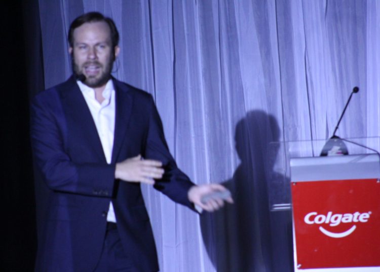 Colgate revoluciona el cuidado de la salud bucal