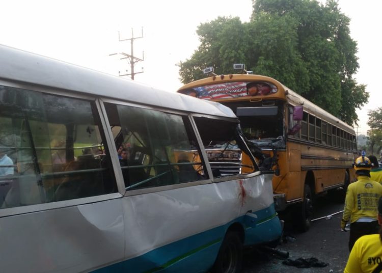 Motoristas amenazan con marcharse del país por propuesta de nueva carnetización y sanciones contra ellos