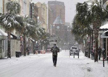 Tormenta invernal obliga a consulado salvadoreño en Boston suspender servicios este día