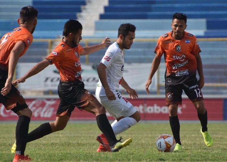 Alianza y Águila dividen puntos en el Cuscatlán. (Foto del equipo Alianza)