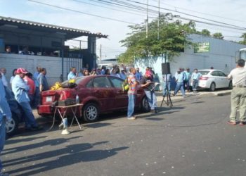 Sindicalistas de ANDA protestan contra la privatización del agua