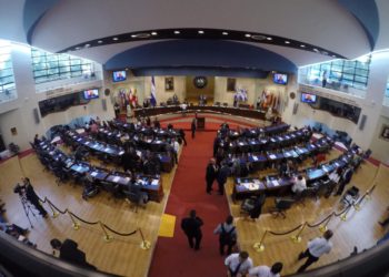 Con votos de ARENA, FMLN y PCN, Asamblea aprueba incremento al 10% al FODES