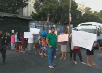 Bloquean carretera Panamericana en San Martín por falta de agua