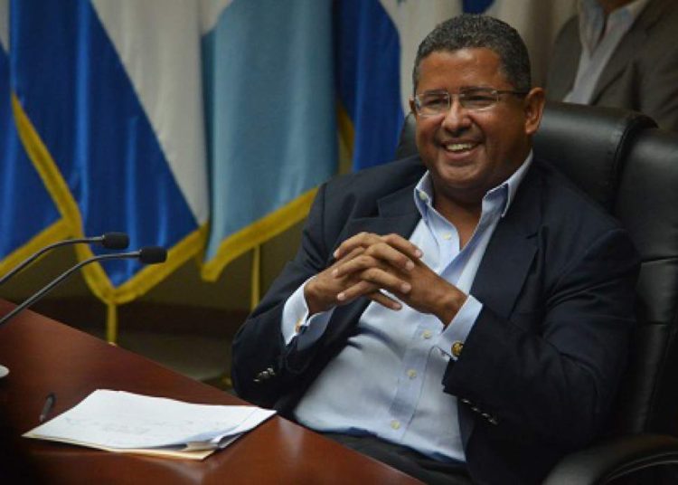 (VIDEO) Así fue como Paco Flores comenzó el escándalo de los $10 millones de Taiwán desviados a ARENA