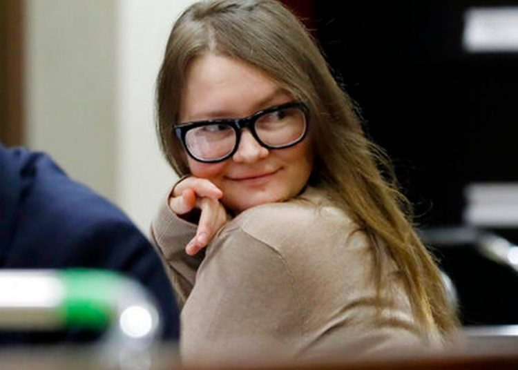 Vivió una vida de lujos estafando a amigos, bancos y hoteles, pero no tenía ni un centavo