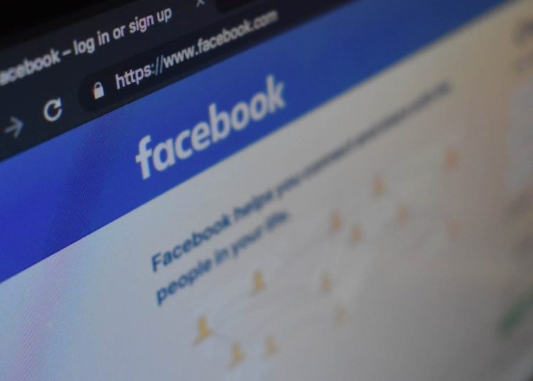 Facebook endurecerá reglas para transmisiones en vivo