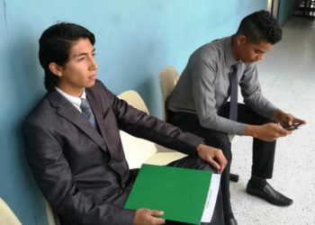 Jóvenes acusados de desórdenes públicos por Ley de Agua seguirán proceso en libertad