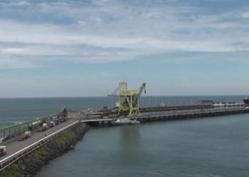 Diputados visitarán proyecto de gas natural en Acajutla previo a concesión