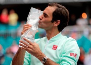 Federer sigue haciendo historia en el tenis y consigue su título 101 en Miami