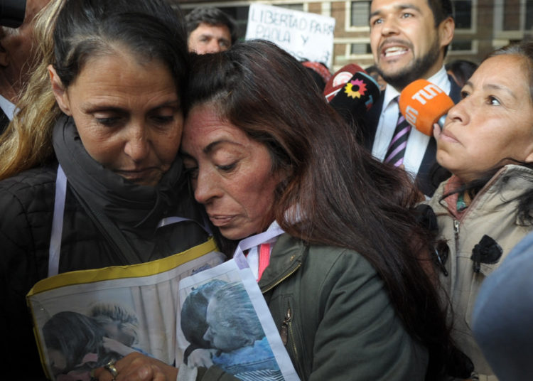 ARGENTINA | Liberaron a la mujer que mató de 185 puñaladas a su marido: sufría “violencia de género”