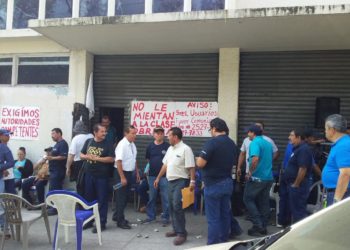 Empleados de la Imprenta Nacional suspenden labores para exigir nivelación salarial