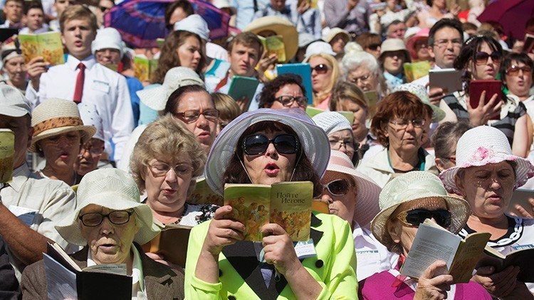 Una testigo de Jehová de 20 años, en estado de coma por rechazar una transfusión de sangre