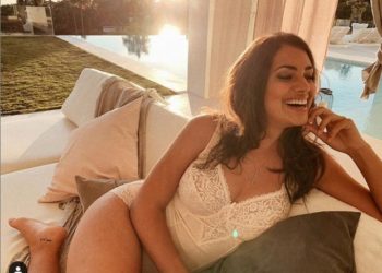 (FOTOS) La hermosa modelo de Victoria’s Secret con medidas «no perfectas»