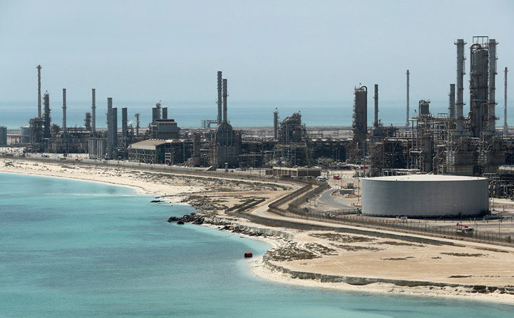 Arabia Saudita amenaza con dejar de vender el petróleo en dólares