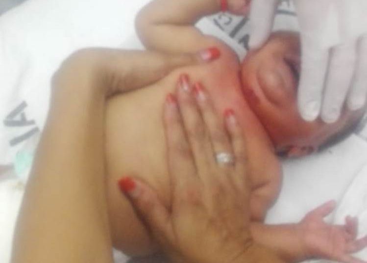 Autoridades confirman que niño de dos meses lesionado en ataque armado se encuentra fuera de peligro