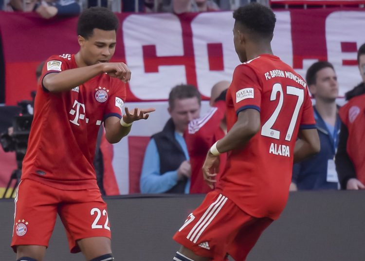 Bayern Múnich aplasta al Dortmund y recupera el liderato en la Bundesliga