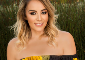 Hermana de Jenni Rivera narra su vida de abusos, drogas y pornografía