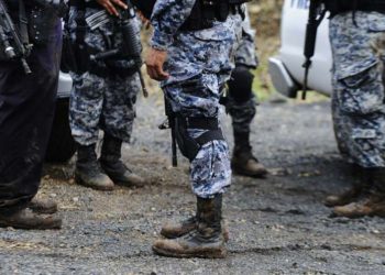 Excabo de la PNC muere al enfrentarse con policías en Jiquilisco