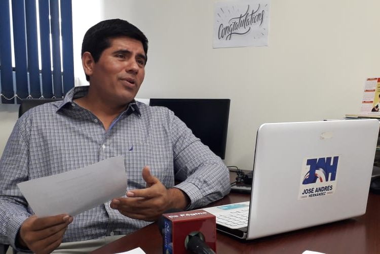 (VIDEO) Piden interpelar a Jorge Quezada por uso del «Mágico» González para conciertos