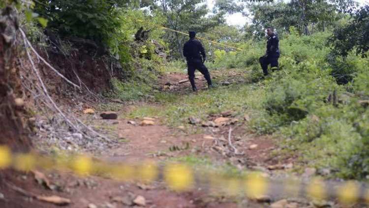 Con lujo de barbarie asesinan a dos mujeres y un hombre en San Rafael Oriente