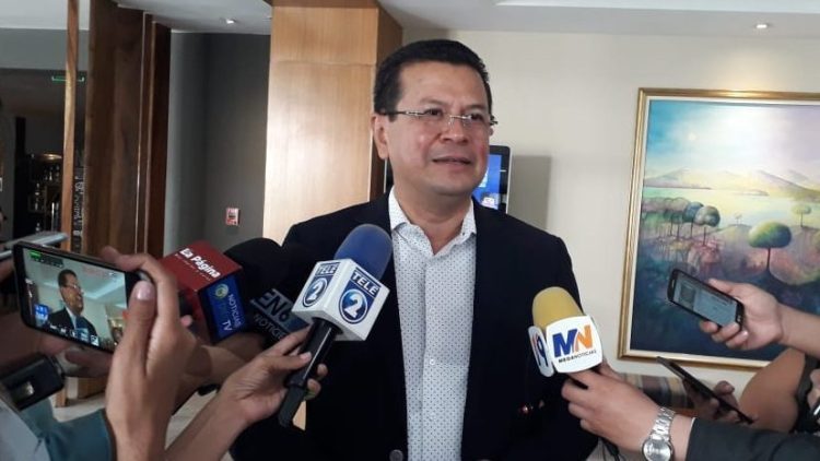 Hugo Martínez confirma que no buscará secretaría general del FMLN