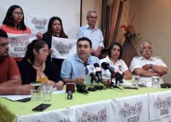 Piden destitución de magistrados que exoneraron a Ana Vilma de Escobar por presunto enriquecimiento ilícito