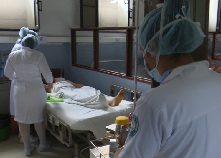 ISSS reporta incremento en casos de tifoidea y dengue